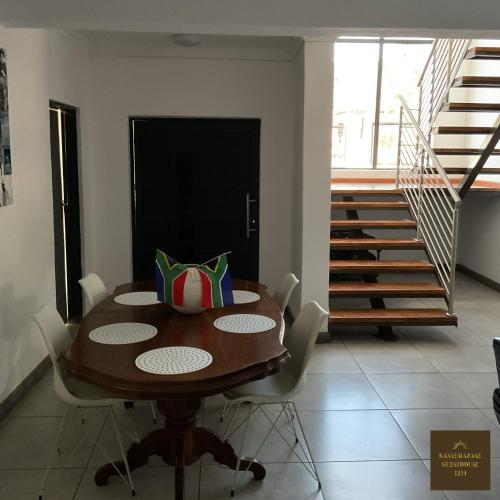 Iekārtas, Kanyamazane Guesthouse 1214 in Nsikazi