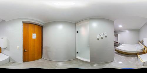 Double Room image 4