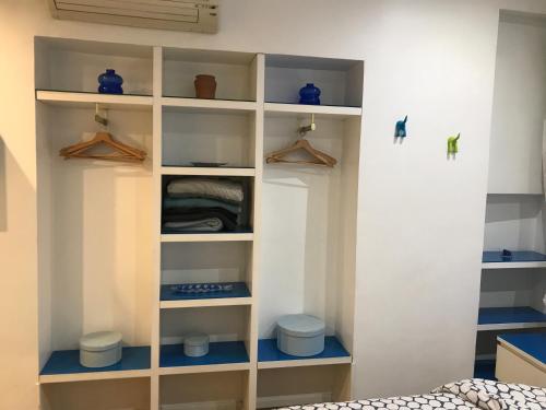 the blu and green apartment, Rome (photo 2)