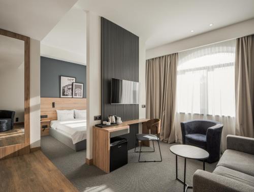 Shared lounge/TV area, Radisson Hotel & Spa Gyumri in Gyumri