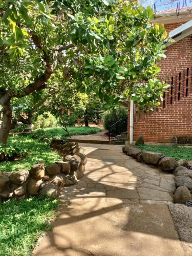 Inn Pondiville Forest Retreat