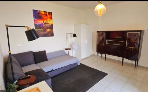 1 queen bed, 1 sofa bed