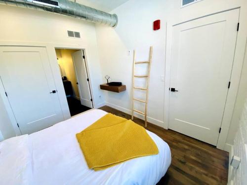 Unit C, The Kroger Lofts, Шарлевой (фото 7)