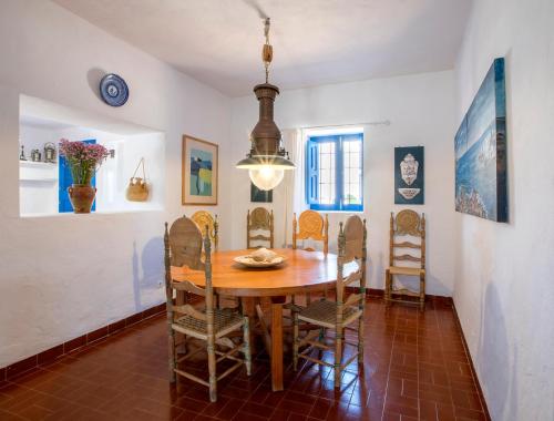 Can Toni Blay Can Toni Blay