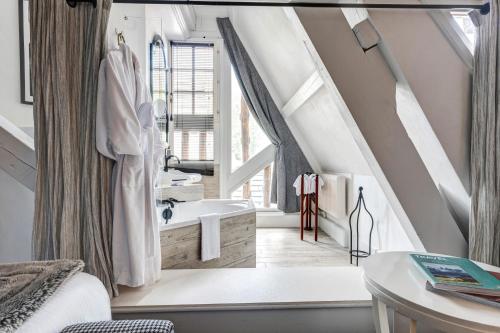 Château des Avenieres