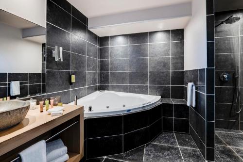 Château des Avenieres