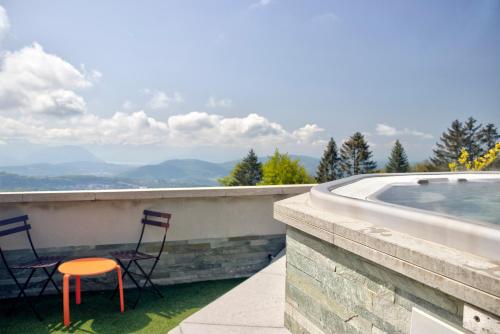 Château des Avenieres