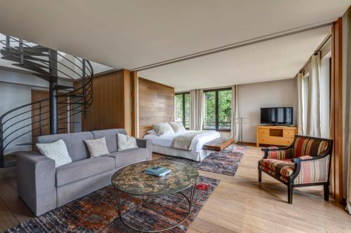 Château des Avenieres