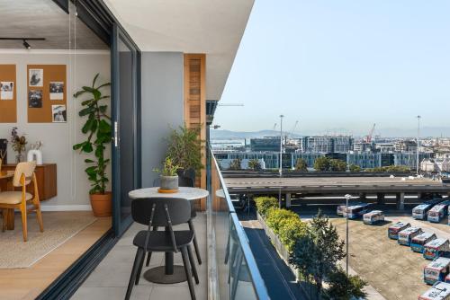 Skyline Penthouse Private Pool & Rooftop Oasis - image 3