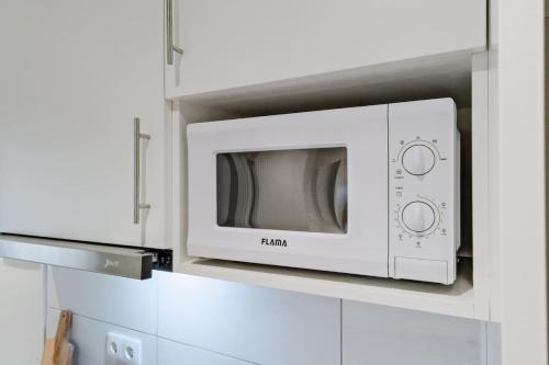 Lovely studio fully equipped near subway N12 - image 13