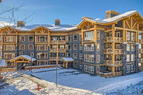 Stonegate Resort Unit B202 in Big White, Canada