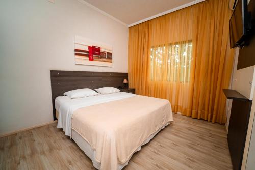 Iekārtas, Hotel Joli in Jacupiranga