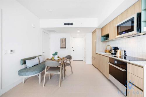 Oasis Apartment 1 Bedroom with Pool & Gym in Miami, USA