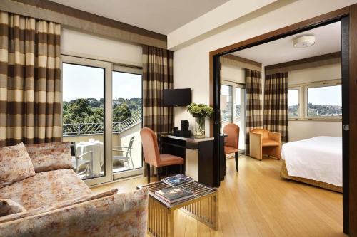 room detail thumbnail 0