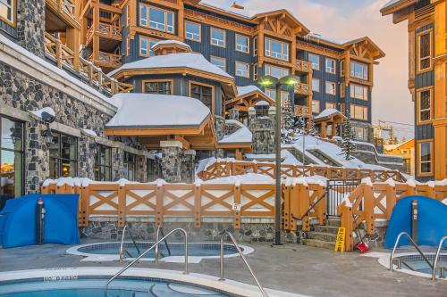 Stonegate Resort Unit B208 in Big White, Canada