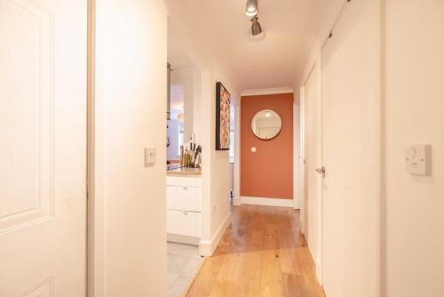 Cosy 1BR -Ascot Racecourse - Parking - By Tempstay in Ascot