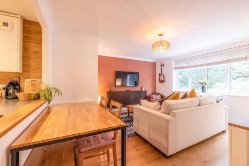 Cosy 1BR -Ascot Racecourse - Parking - By Tempstay in Ascot