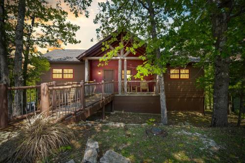 Taneycomo Upgraded Luxurious, Free Daily Fun, Adirondack Lodge, Beautiful Views! Free SDC tickets in Branson, USA