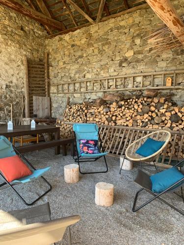 Градина, Chaleureuse Maison Familiale, Vue Montagne, Proche Lac et Randonnées, Grand Jardin, Calme (Maison La Chanette, Vue Montagne, Proche stations ski, Lacs et Randonnees, Grand Jardin, Brasero, Ca) in Saint-Julien-en-Champsaur