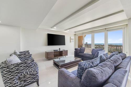 Solare Sunset Oasis on the Beach