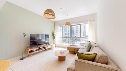 Vacationer Holiday Homes I Vibrant 1 Bed in Marina I Free Parking, Wi-Fi l Swimming Pool Access, Dubai (photo 8)