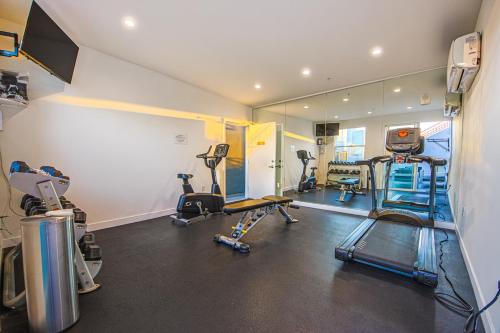 Luxury 2BR in DTLA w Jacuzzi & Rooftop Views, Los Angeles (fotografie 7)