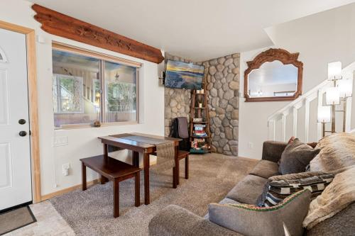 Three Bears Bungalow - Close to Slopes! in Big Bear Lake, USA