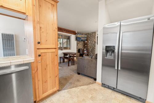 Three Bears Bungalow - Close to Slopes! in Big Bear Lake, USA