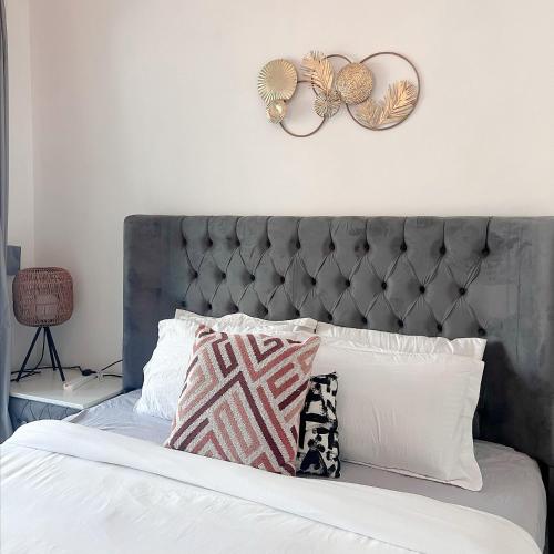 Fully Furnished Marina View - 1 Bedroom Apartment, Dubai (photo 2)