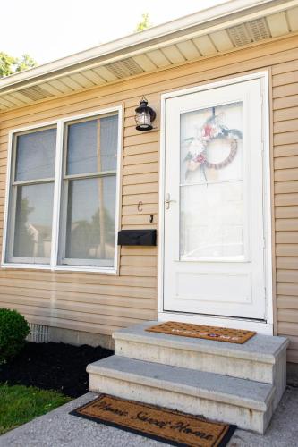 The Aviators Lounge in Defiance