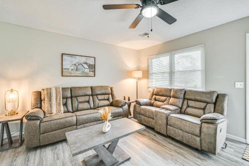 Family-Friendly Home with Big Yard In Elizabethtown! in Elizabethtown, USA