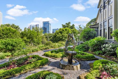 Stonehurst Place