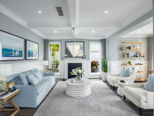 Stunning and Luxurious 4-Bedroom Mansion at Rochedale — other in 12 Ascent St, Rochedale QLD 4123, Australia, Rochedale Australia, 4123