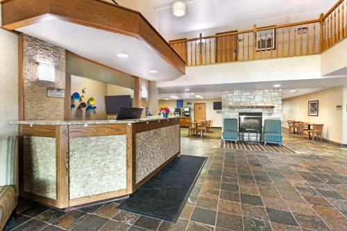 Fuajee, Best Western Wittenberg Inn in Wittenberg (WI)