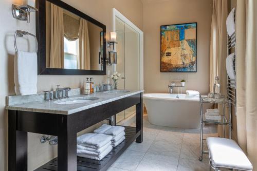 Stonehurst Place Bed & Breakfast - 화장실