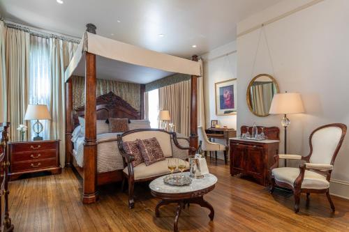Stonehurst Place Bed & Breakfast
