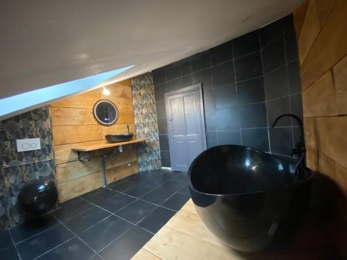 domainelachevalerie in ชาปเดย