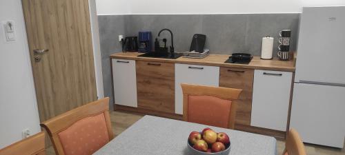 廚房, Sosnówka Pokoje Gościnne (Sosnowka Pokoje Goscinne) in 博爾內蘇利諾禾