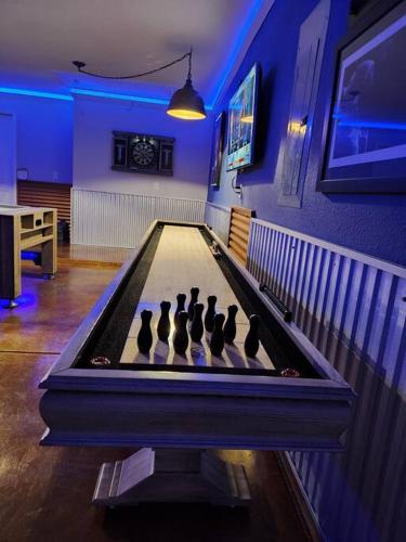 Magnificent Home, Game-room, Close to Everything