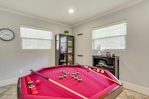 Walk to Texas AandM College Station Home with Yard! in College Station, USA