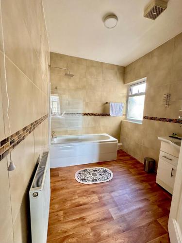 ห้องน้ำ, Coastal Park Accommodation in ลานนีลลิ