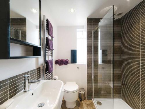 Stylish three bedroom apartment in heart of city, Bath (zdjęcie 9)