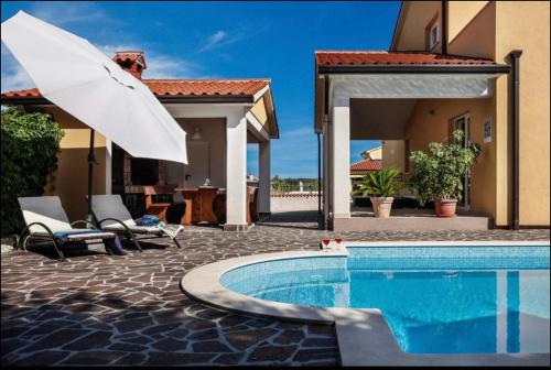 Villa Sunshine in Topid