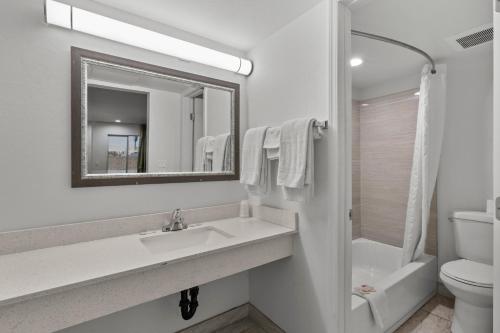 Travel Inn - image 12