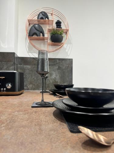 Luxury Flat in Uxbridge - image 7