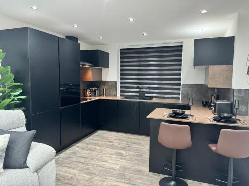 Luxury Flat in Uxbridge - image 13