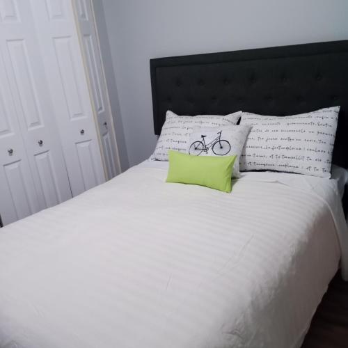 The Basement by the side door guest house in Alta Vista