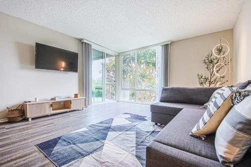 Stylish and Bright 1BDR in Marina Del Rey for 3 Pax in Los Angeles, USA