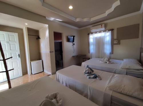 Quadruple Room image 7