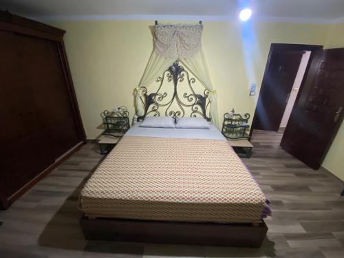 nora's apartment, Cairo